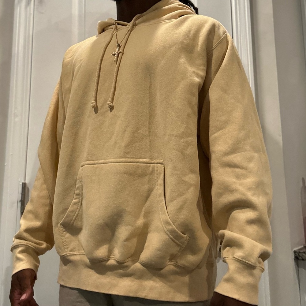 Pro Weave XL Hoodie! The color is so nice it’s like a light yellow color!!